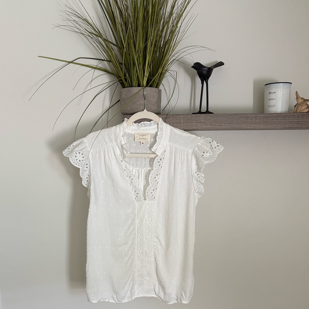 NWT White Eyelet Flutter Sleeve Blouse